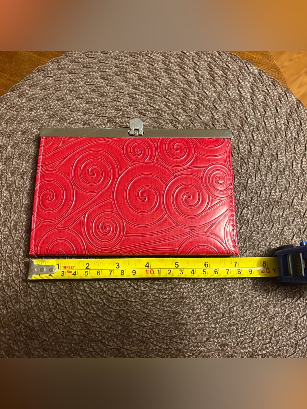 Red Swirl Embossed Kiss-Lock Photo Wallet